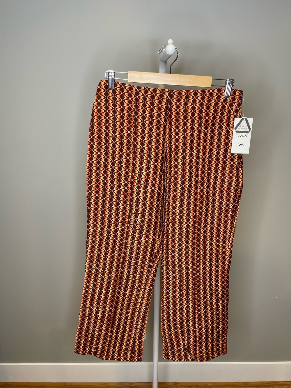 RVCA Retro Drip Ankle Pants - Rust & Cream NWT - Size 29